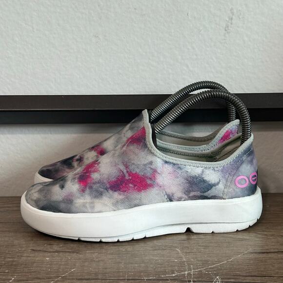 Oofos Oomg EeZee Low Women’s Recovery Shoes Size 5 Multicolor - Picture 1 of 8